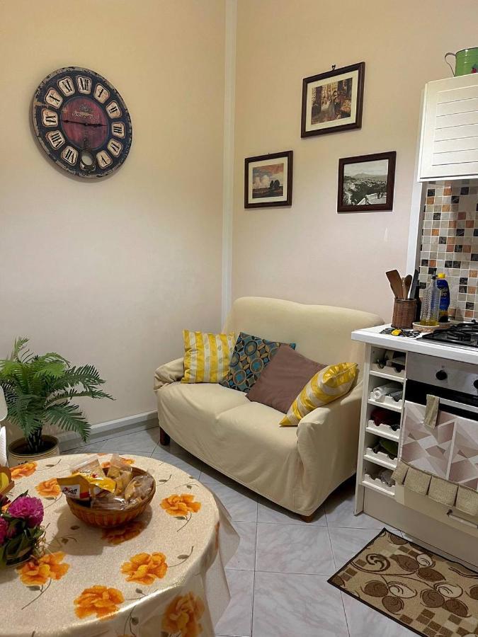 Vomero House With Free Parking 410 Cm Naples Luaran gambar
