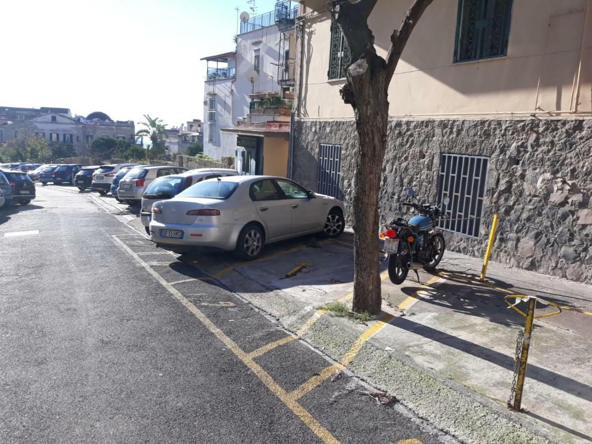 Vomero House With Free Parking 410 Cm Naples Luaran gambar